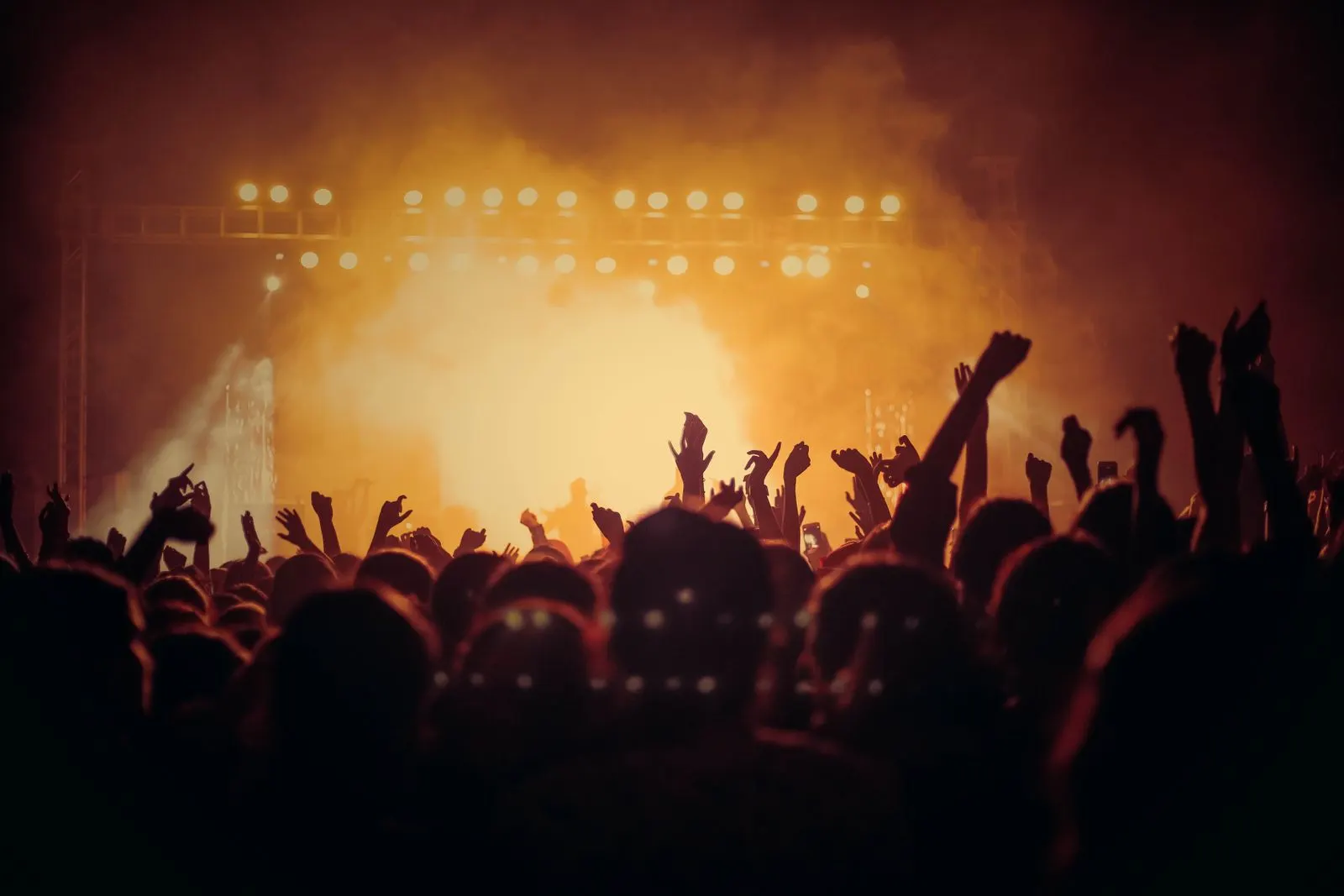 CFG Bank Arena Baltimore Concert Limo Service - BWI Chauffeur Black Car Transportation to Downtown Baltimore Shows